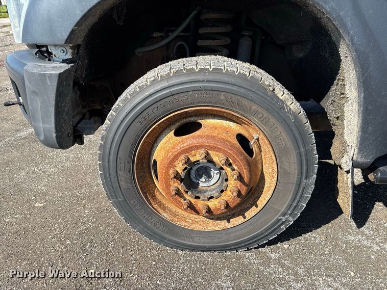 image for item DZ4675 2015 Ford F550 Super Duty XL Crew Cab dump truck