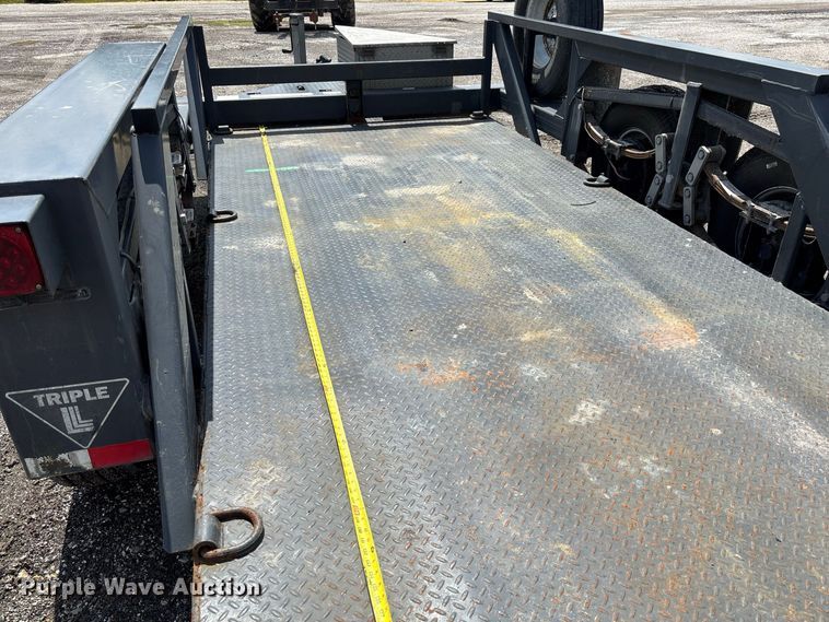 image for item DZ4676 2007 JLG 1014 hydraulic drop deck equipment trailer