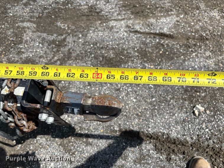 image for item DZ4676 2007 JLG 1014 hydraulic drop deck equipment trailer