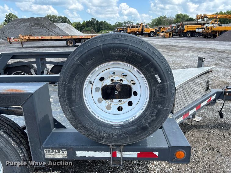 image for item DZ4676 2007 JLG 1014 hydraulic drop deck equipment trailer
