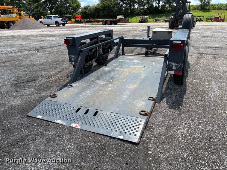 image for item DZ4676 2007 JLG 1014 hydraulic drop deck equipment trailer