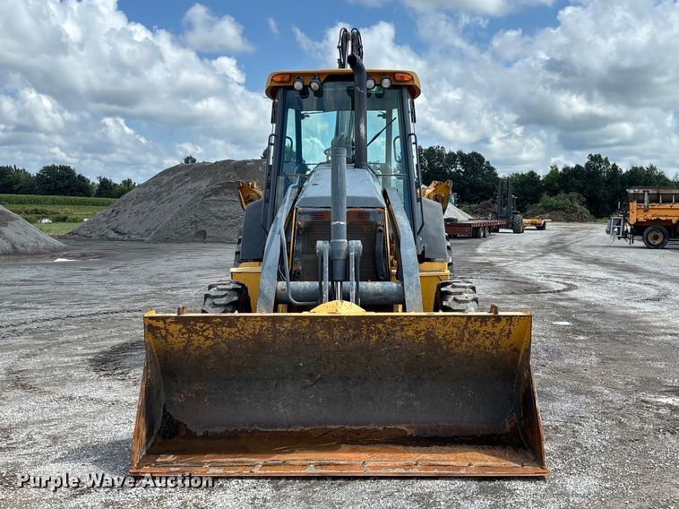 image for item DZ4678 2013 John Deere 410K backhoe