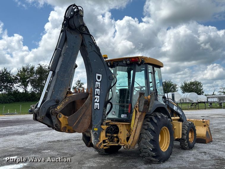 image for item DZ4678 2013 John Deere 410K backhoe