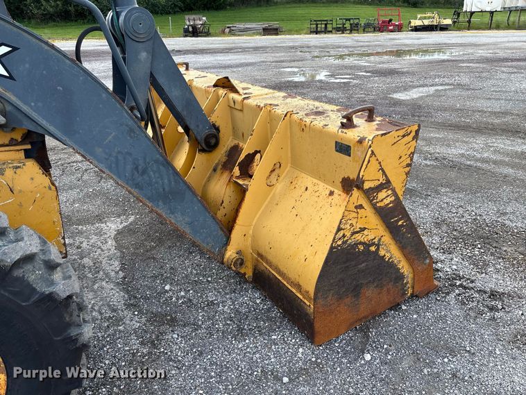 image for item DZ4678 2013 John Deere 410K backhoe