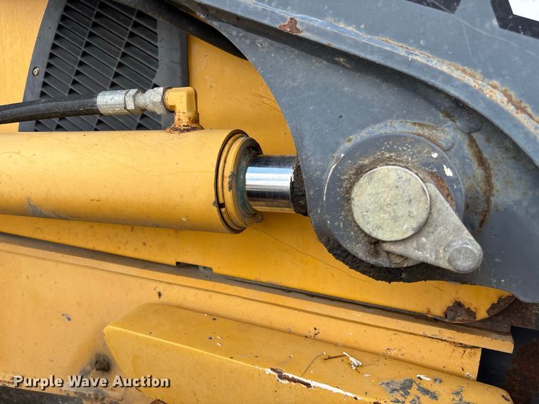 image for item DZ4678 2013 John Deere 410K backhoe
