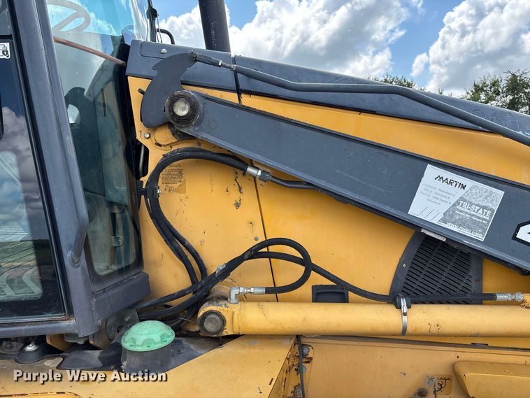 image for item DZ4678 2013 John Deere 410K backhoe