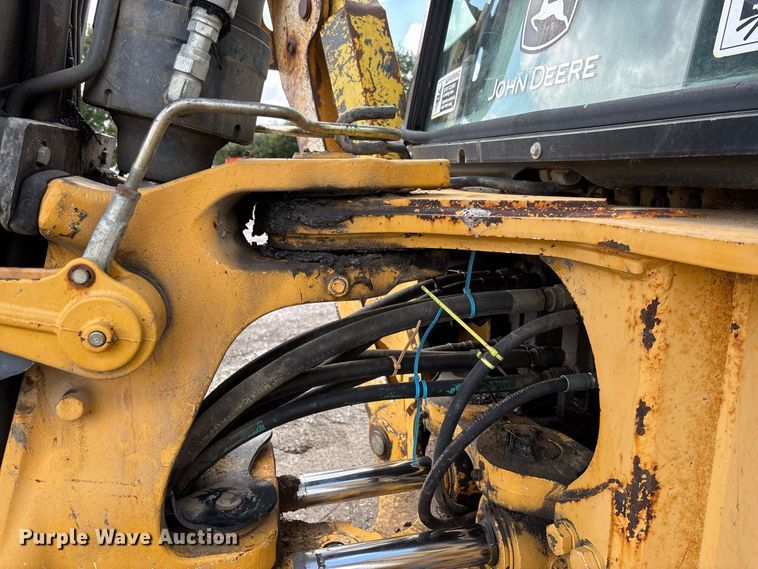 image for item DZ4678 2013 John Deere 410K backhoe