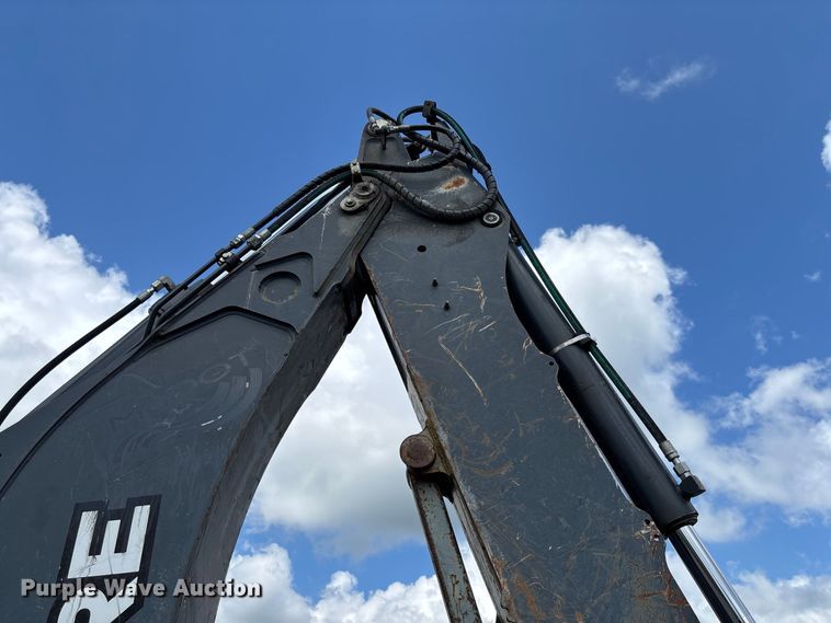 image for item DZ4678 2013 John Deere 410K backhoe