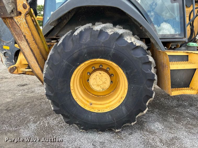 image for item DZ4678 2013 John Deere 410K backhoe