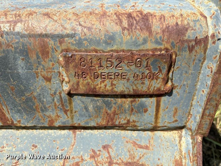 image for item DZ4678 2013 John Deere 410K backhoe