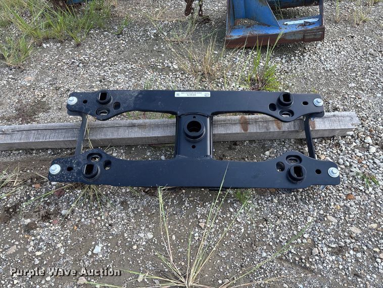 image for item DZ4679 Ford 5L029 gooseneck hitch mount