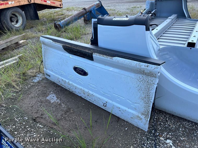 image for item DZ4680 Ford pickup truck bed