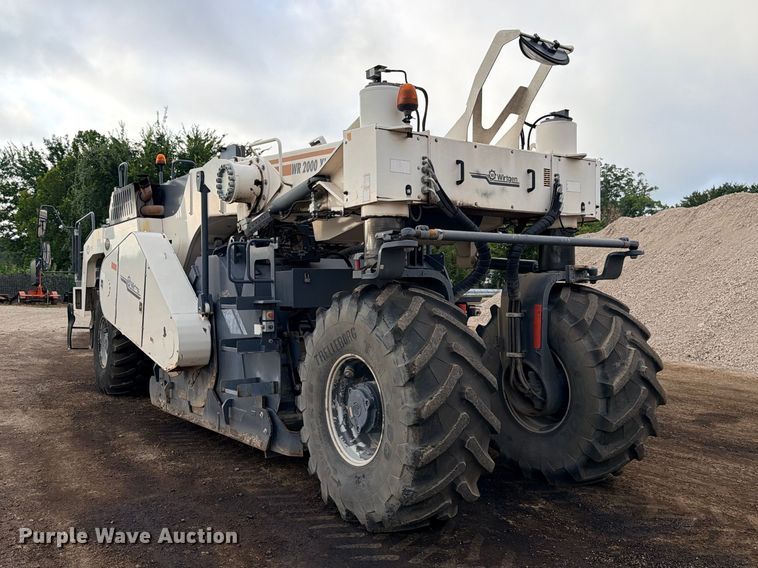 image for item ED5464 2014 Wirtgen WR2000XL soil stabilizer / reclaimer
