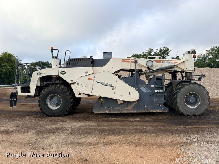 image for item ED5464 2014 Wirtgen WR2000XL soil stabilizer / reclaimer