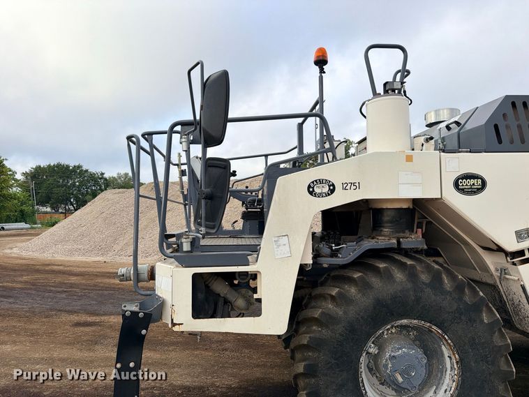 image for item ED5464 2014 Wirtgen WR2000XL soil stabilizer / reclaimer