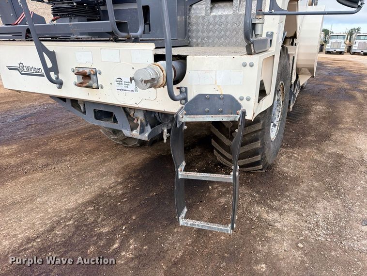 image for item ED5464 2014 Wirtgen WR2000XL soil stabilizer / reclaimer