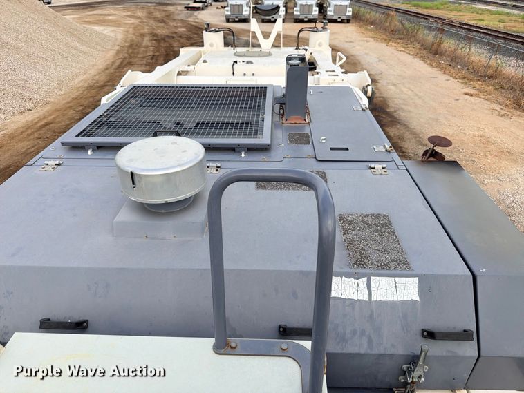image for item ED5464 2014 Wirtgen WR2000XL soil stabilizer / reclaimer