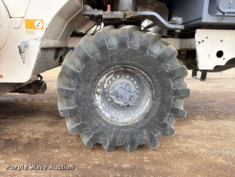 image for item ED5464 2014 Wirtgen WR2000XL soil stabilizer / reclaimer