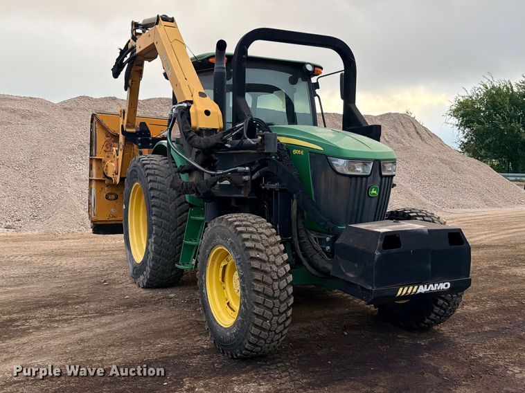 image for item ED5465 2017 John Deere 6105E MFWD tractor