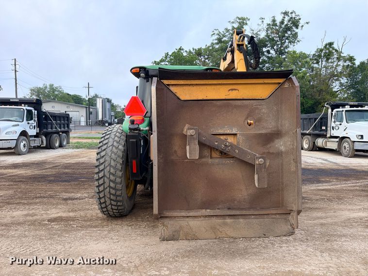 image for item ED5465 2017 John Deere 6105E MFWD tractor