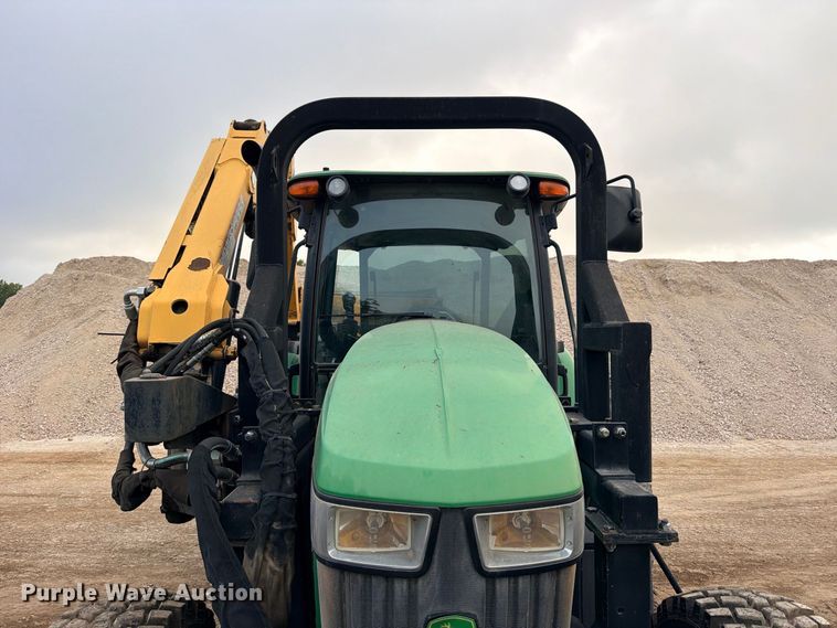 image for item ED5465 2017 John Deere 6105E MFWD tractor