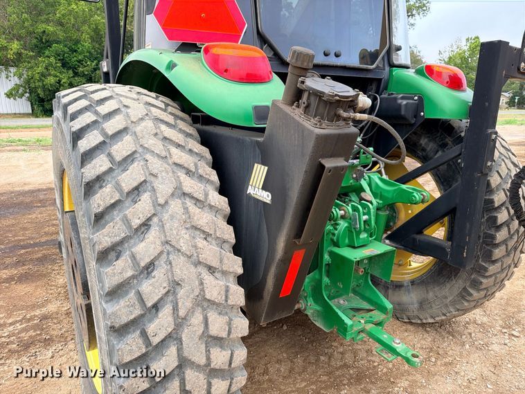 image for item ED5465 2017 John Deere 6105E MFWD tractor