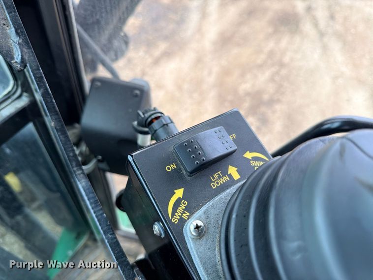 image for item ED5465 2017 John Deere 6105E MFWD tractor