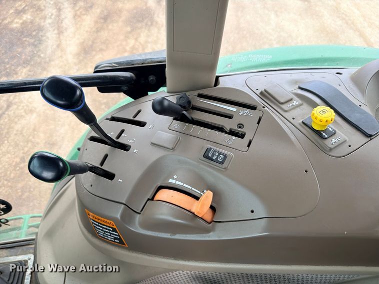 image for item ED5465 2017 John Deere 6105E MFWD tractor