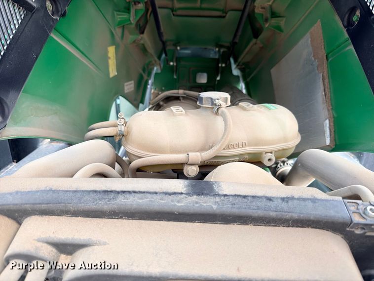image for item ED5465 2017 John Deere 6105E MFWD tractor