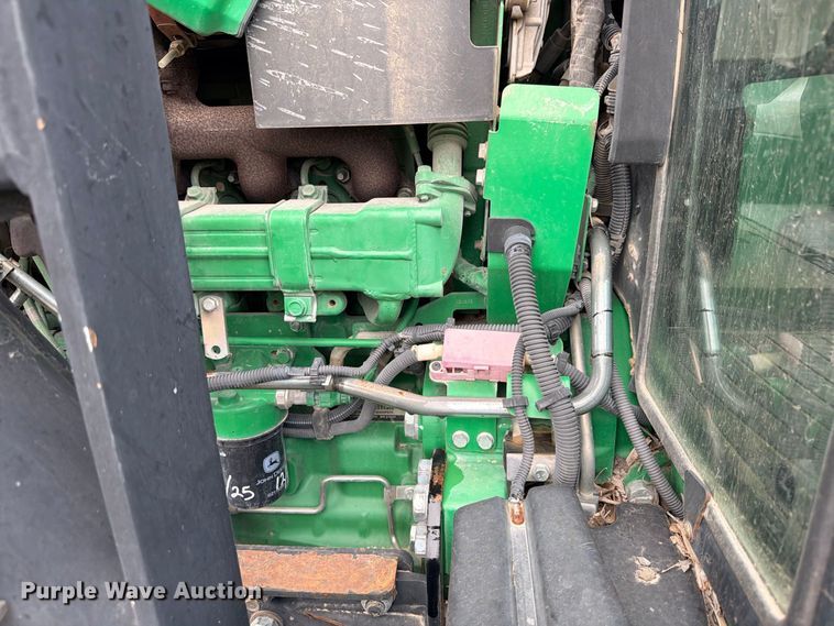 image for item ED5465 2017 John Deere 6105E MFWD tractor