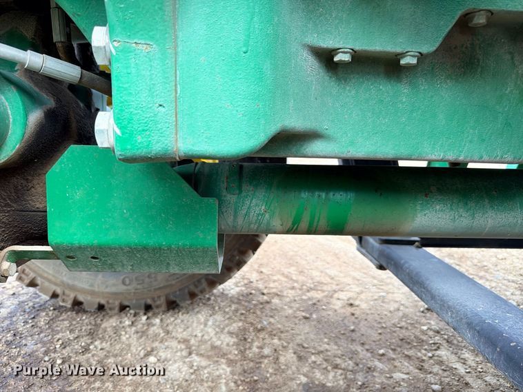 image for item ED5465 2017 John Deere 6105E MFWD tractor