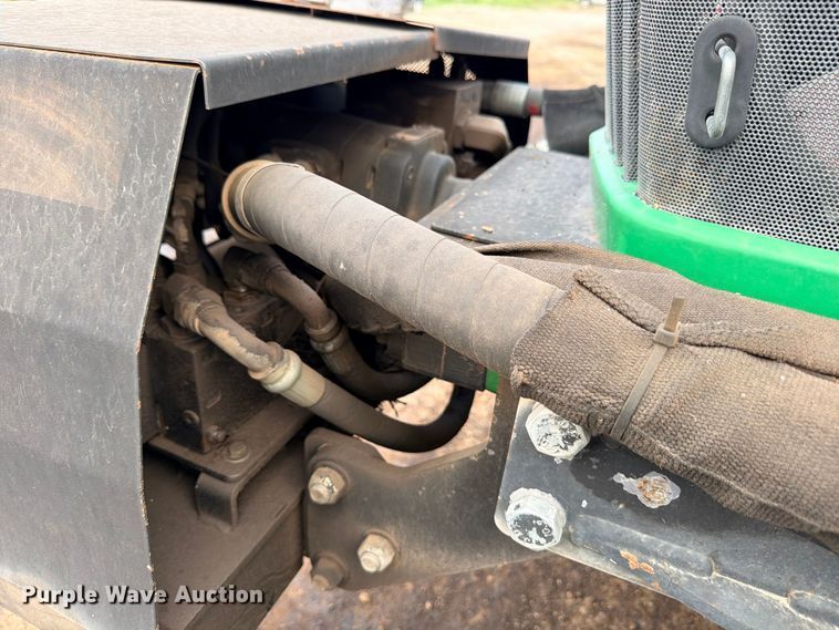 image for item ED5465 2017 John Deere 6105E MFWD tractor