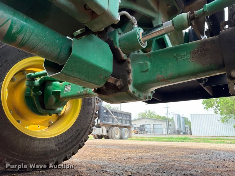image for item ED5465 2017 John Deere 6105E MFWD tractor
