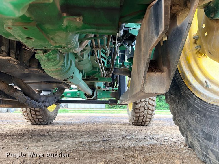image for item ED5465 2017 John Deere 6105E MFWD tractor