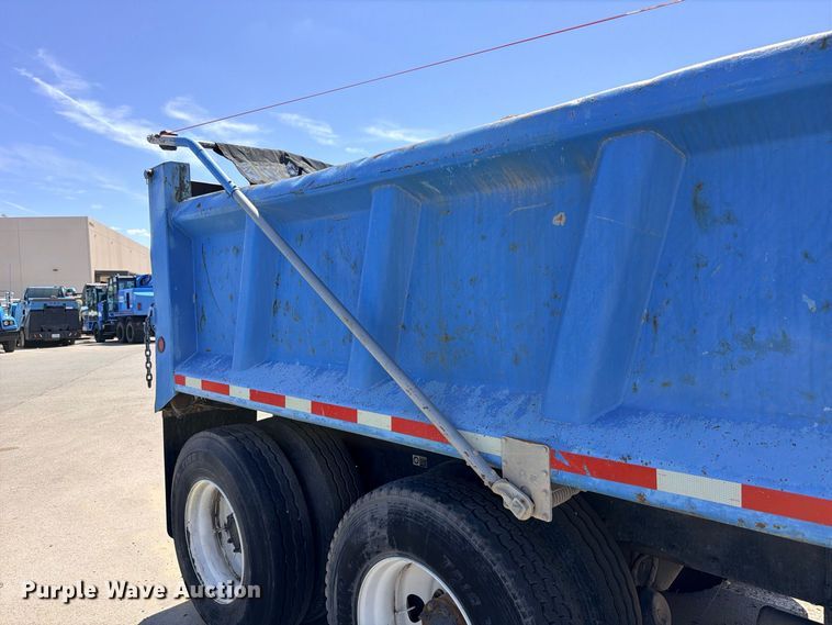 image for item ED5474 2008 Kenworth T300 dump truck