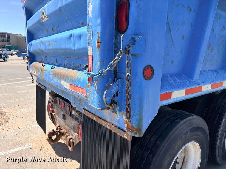 image for item ED5474 2008 Kenworth T300 dump truck