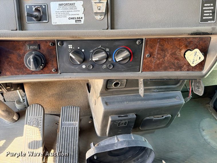 image for item ED5474 2008 Kenworth T300 dump truck