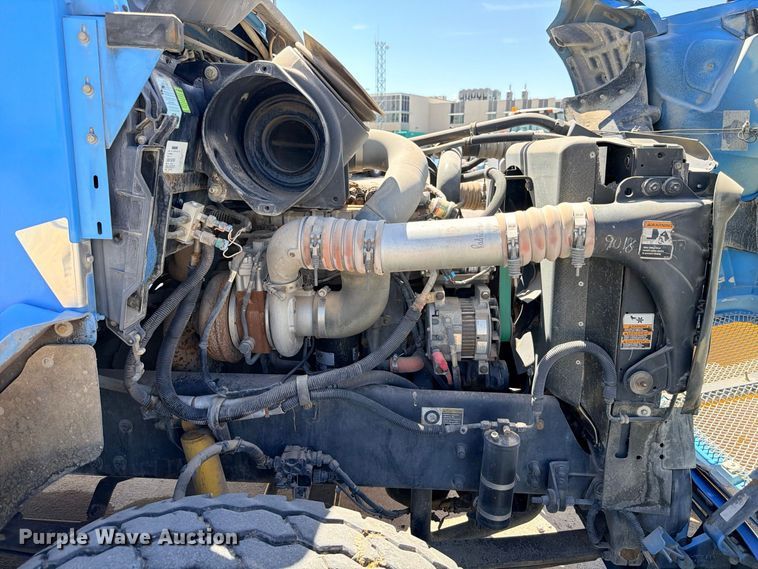 image for item ED5474 2008 Kenworth T300 dump truck