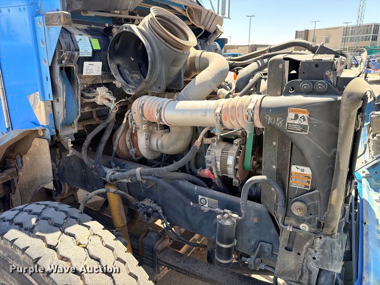 image for item ED5474 2008 Kenworth T300 dump truck