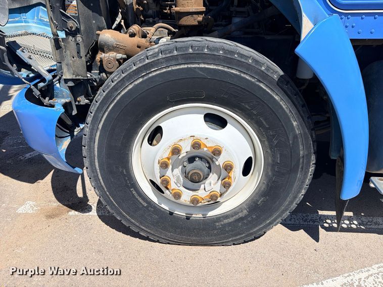 image for item ED5474 2008 Kenworth T300 dump truck