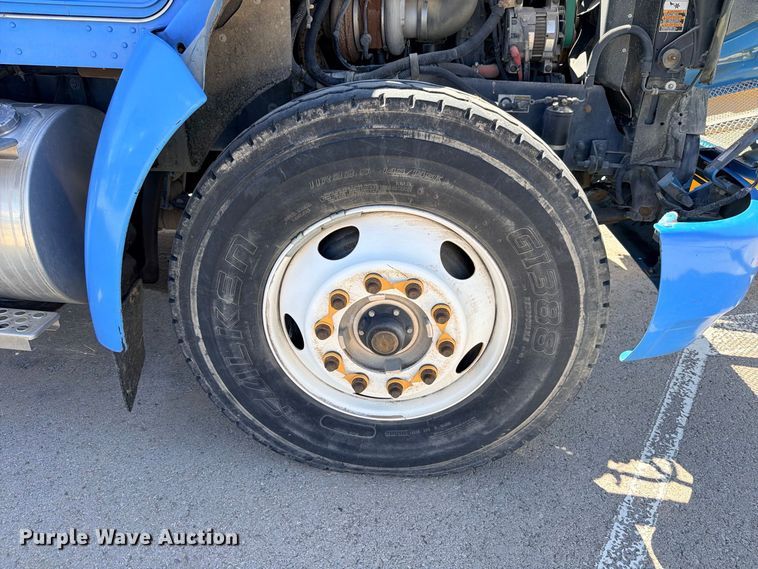 image for item ED5474 2008 Kenworth T300 dump truck