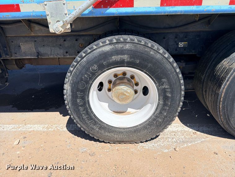 image for item ED5474 2008 Kenworth T300 dump truck