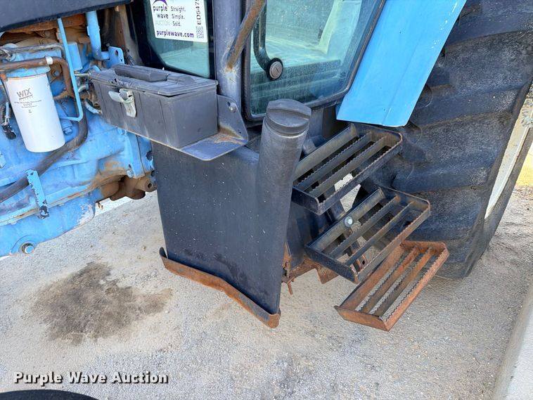 image for item ED5475 2001 New Holland TS110 tractor