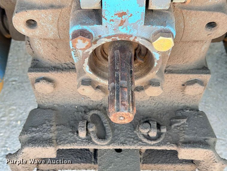 image for item ED5475 2001 New Holland TS110 tractor