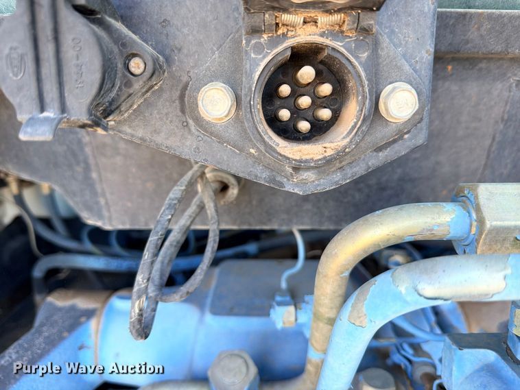 image for item ED5475 2001 New Holland TS110 tractor
