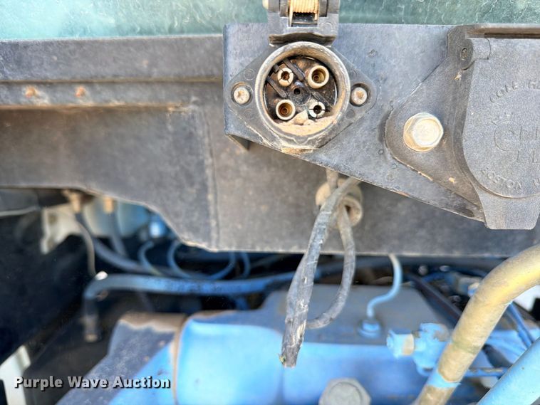 image for item ED5475 2001 New Holland TS110 tractor