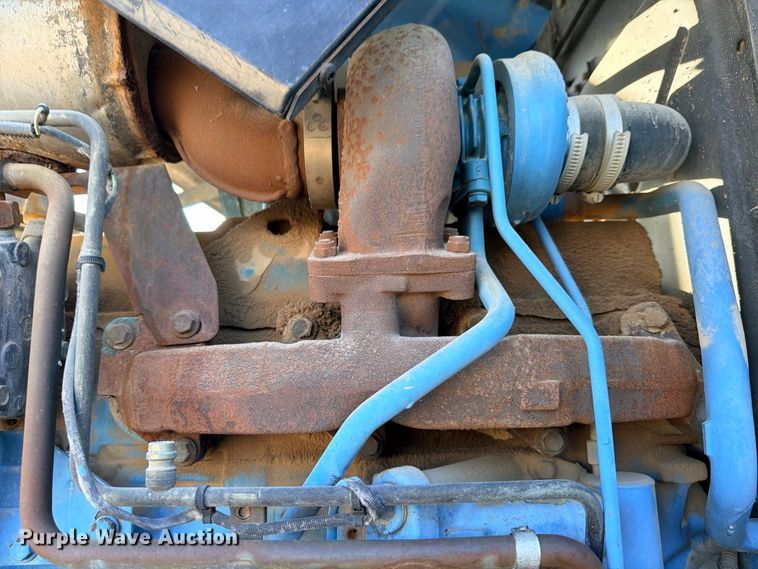 image for item ED5475 2001 New Holland TS110 tractor