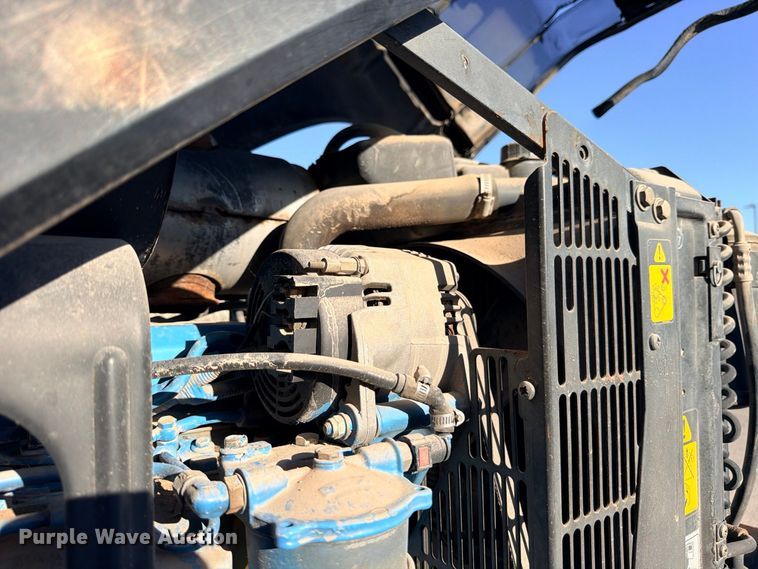image for item ED5475 2001 New Holland TS110 tractor