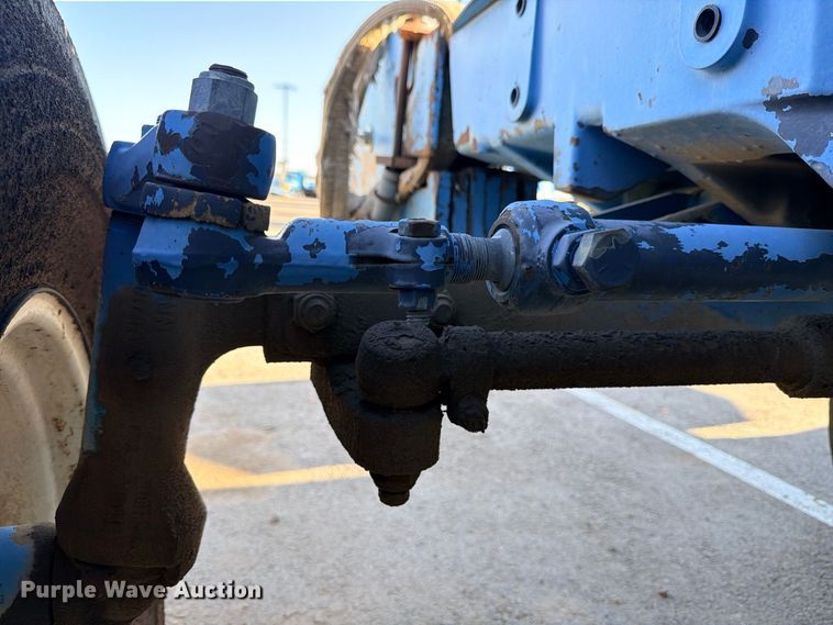 image for item ED5475 2001 New Holland TS110 tractor