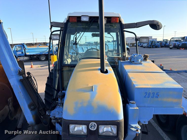 image for item ED5477 New Holland T5100 tractor